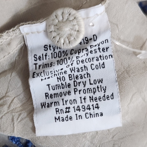 Johnny Was Millie Beige Floral Embroidered Blouse - Picture 10 of 11